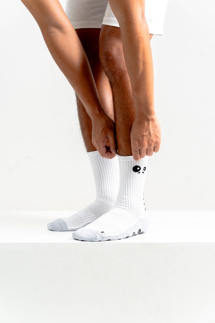 Geko Performance Grip Socks (White)